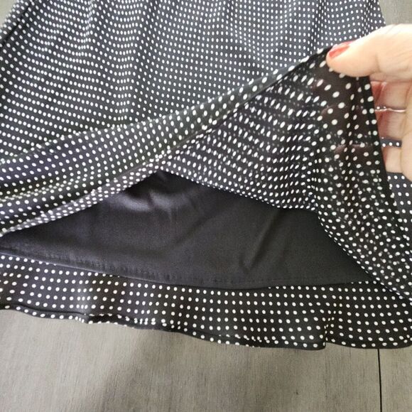NWT Women’s Sag Harbor A Line Black White Polka Dot Skirt Size 12 PETITE Pull On - Picture 7 of 7